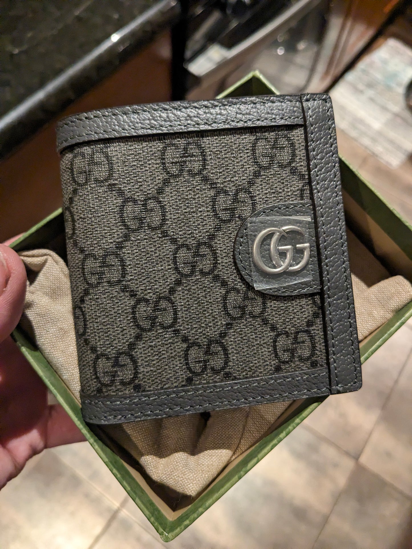 Men's Preloved Gucci Wallets Embossed & Pebbled Leather & Monogram Canvas (Four Designs Available)