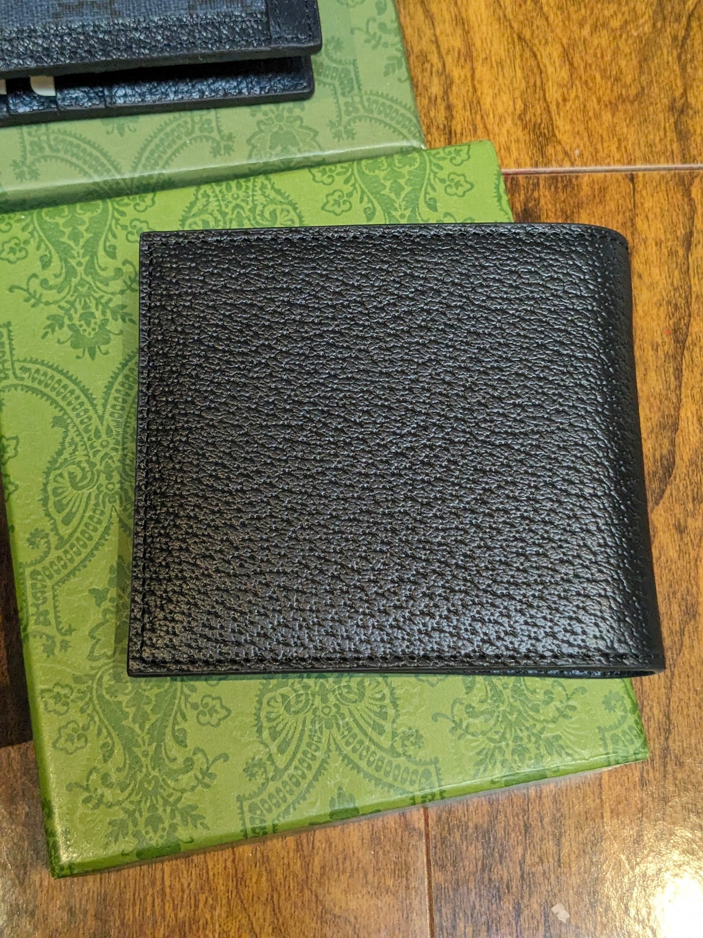 Men's Preloved Gucci Wallets Embossed & Pebbled Leather & Monogram Canvas (Four Designs Available)