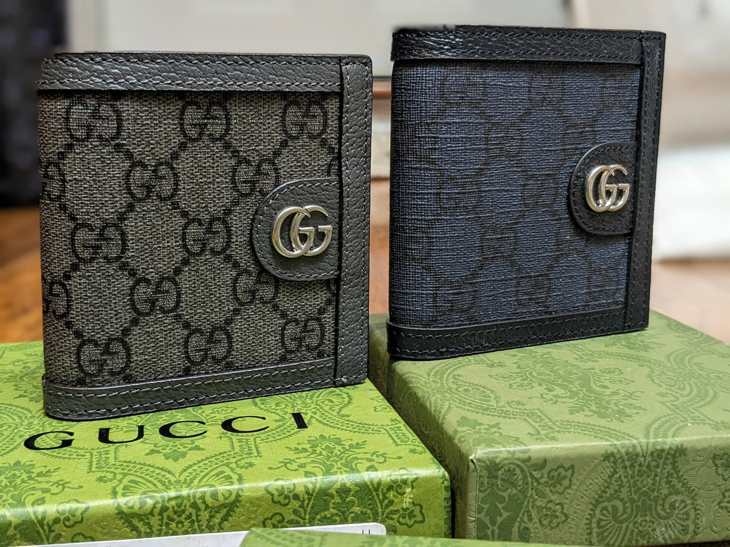 Men's Preloved Gucci Wallets Embossed & Pebbled Leather & Monogram Canvas (Four Designs Available)