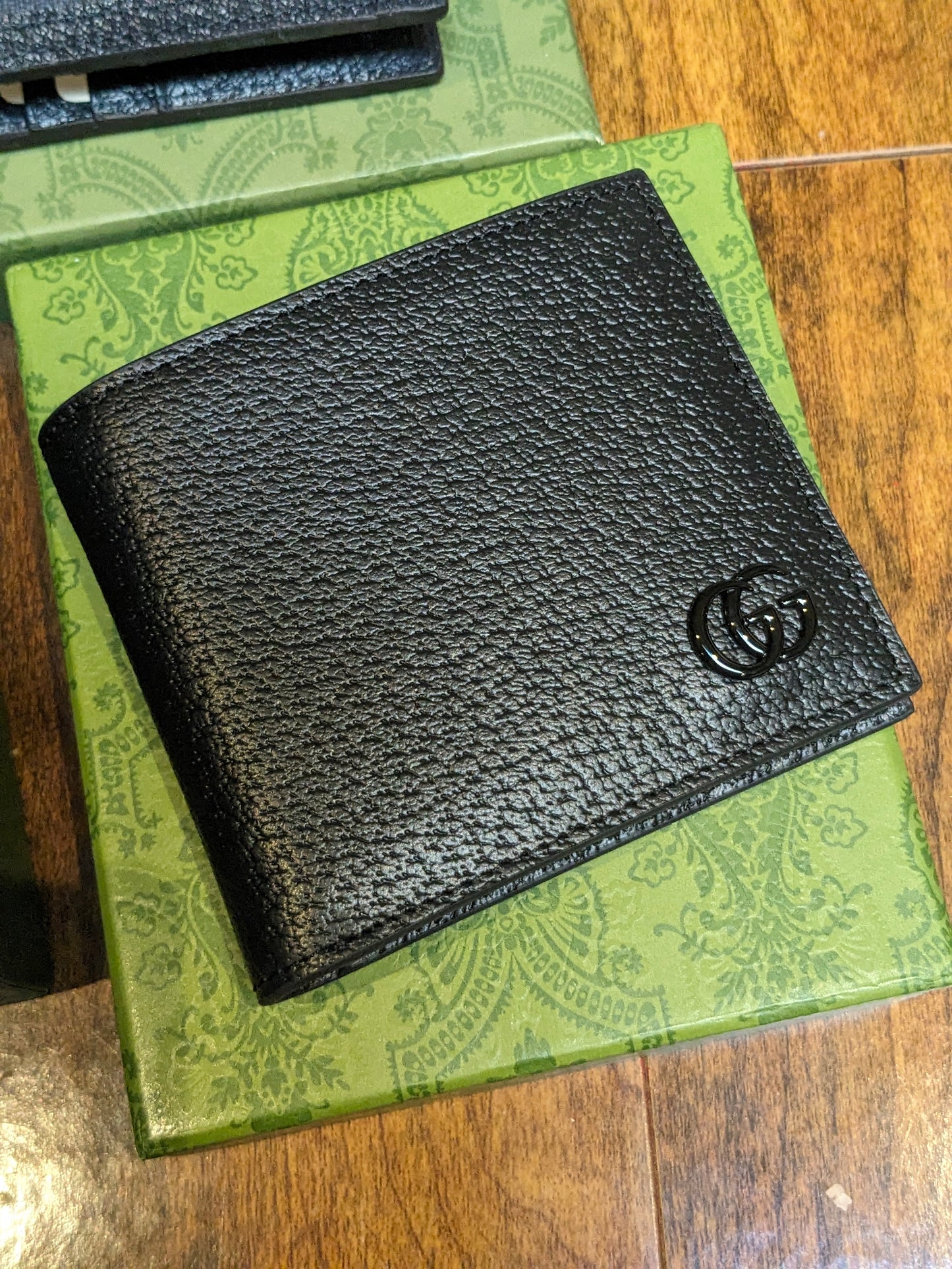 Men's Preloved Gucci Wallets Embossed & Pebbled Leather & Monogram Canvas (Four Designs Available)