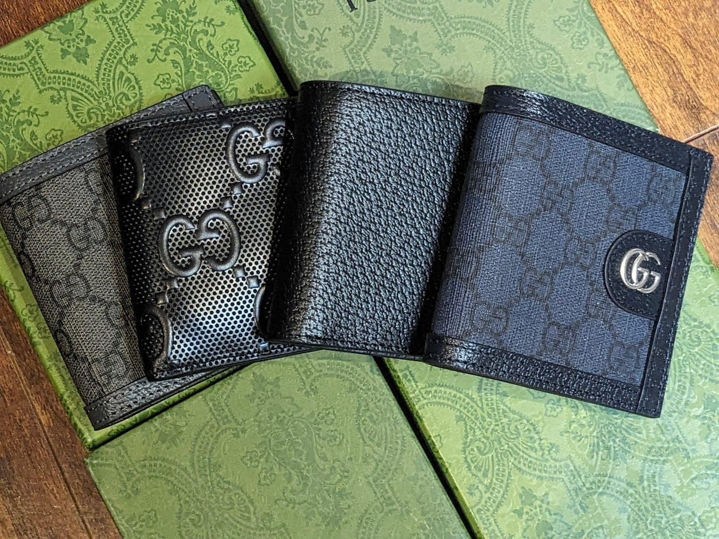 Men's Preloved Gucci Wallets Embossed & Pebbled Leather & Monogram Canvas (Four Designs Available)