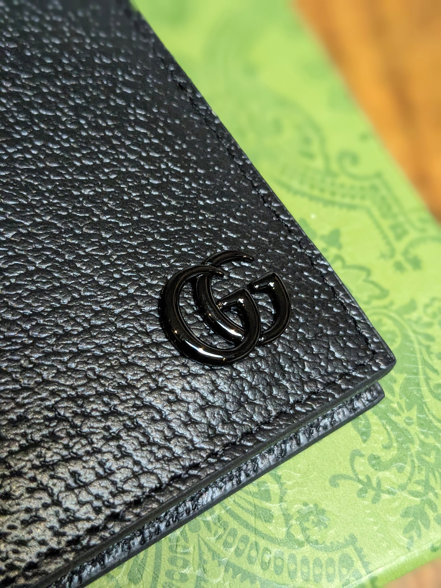 Men's Preloved Gucci Wallets Embossed & Pebbled Leather & Monogram Canvas (Four Designs Available)