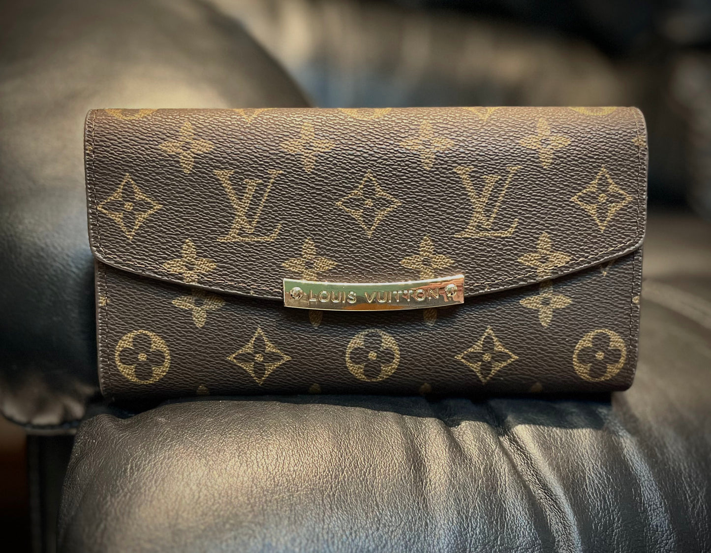 Preloved Louis Vuitton Monogram Sarah Long Wallets